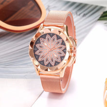 Load image into Gallery viewer, Flower Rhinestone Wrist Watch