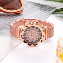 Load image into Gallery viewer, Flower Rhinestone Wrist Watch