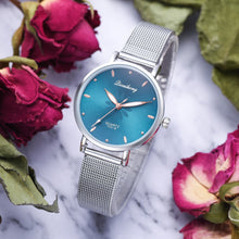 Load image into Gallery viewer, Flowers Metal Wrist Watch