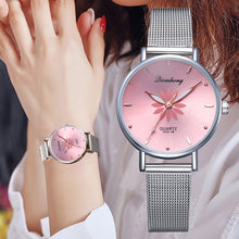 Load image into Gallery viewer, Flowers Metal Wrist Watch